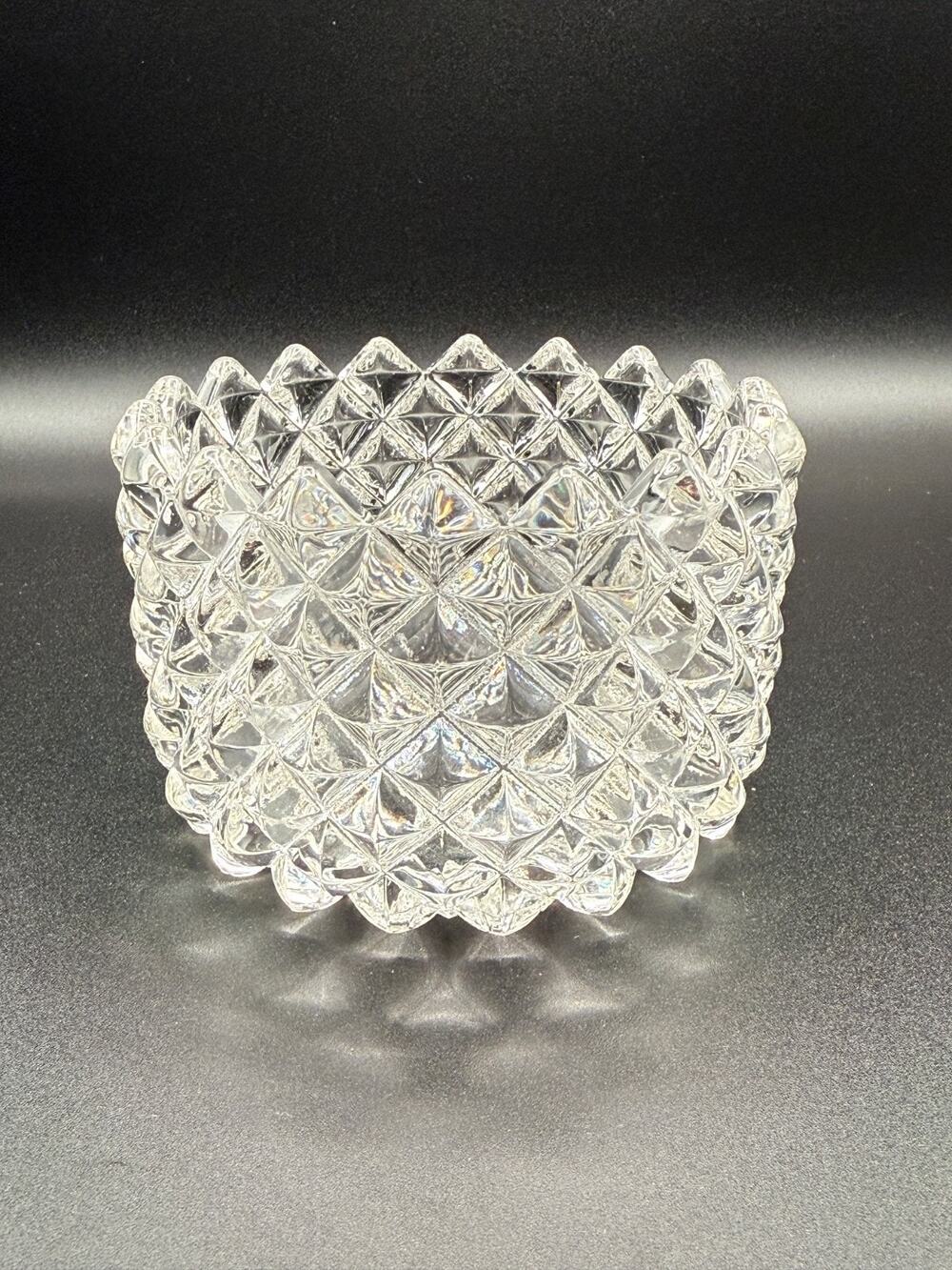 ✨ Vintage Clear Pressed Glass Bowl Diamond Pattern Scalloped Edge 4”